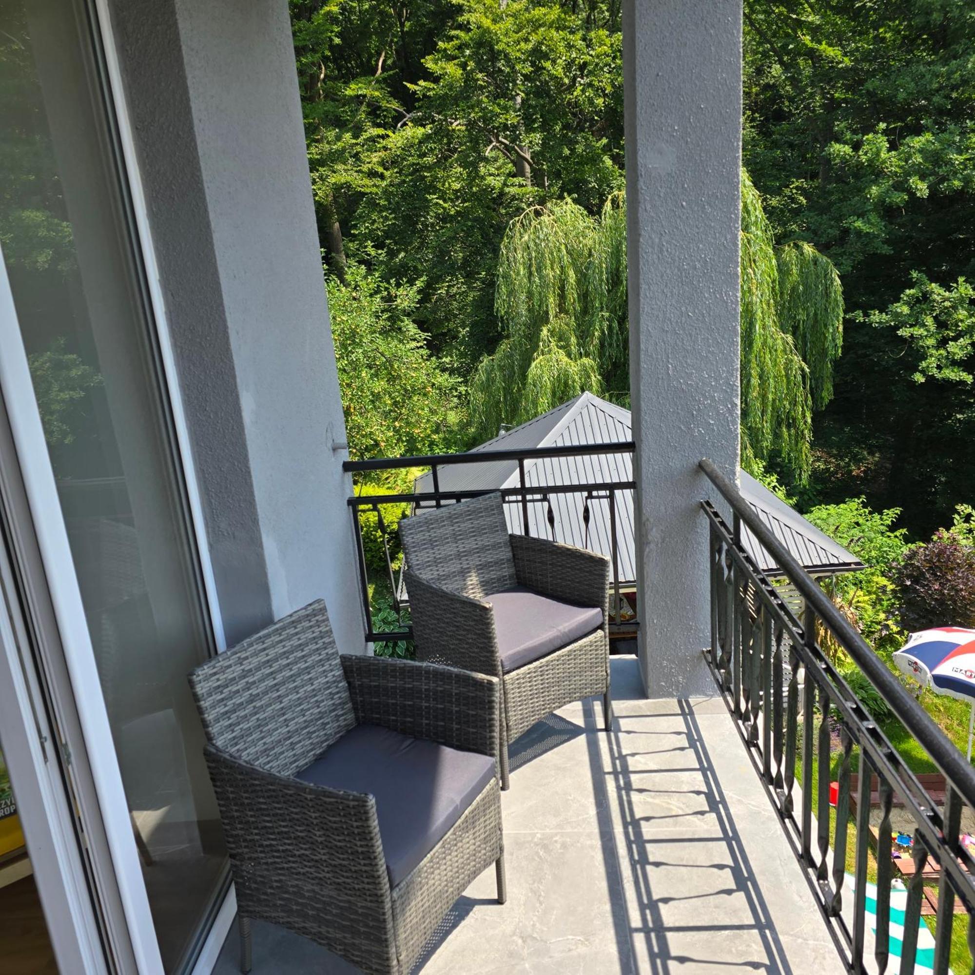 Mieszkanie Nad Jeziorem Roznowskim Exterior foto
